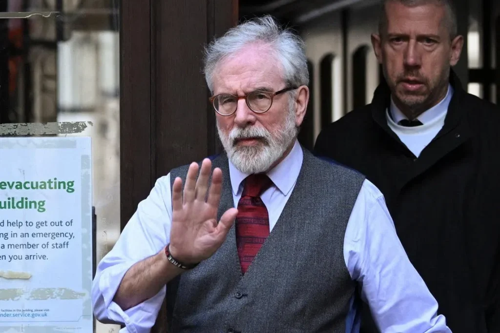 Gerry Adams di pengadilan mengaku tidak pernah menjadi anggota IRA