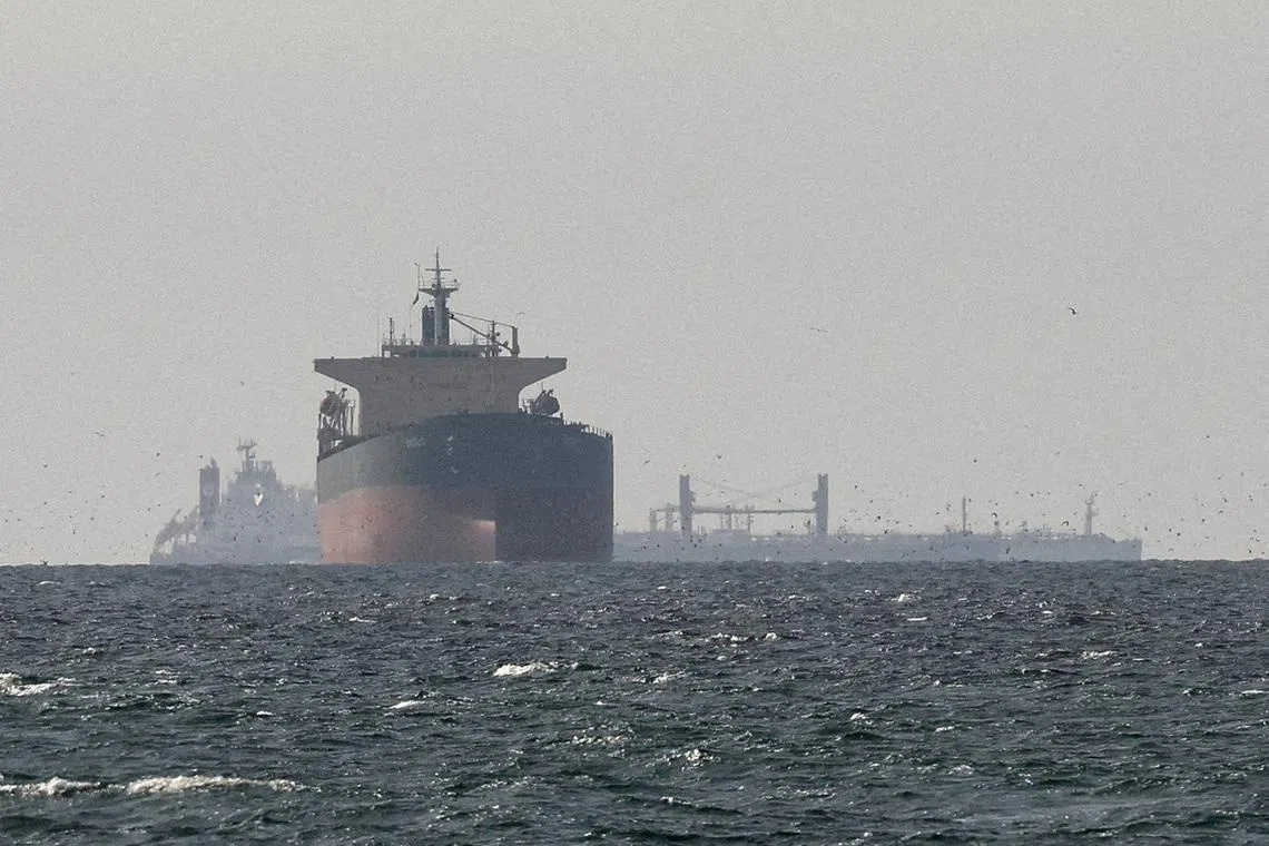Negosiasi antara AS dan Iran terkait Selat Hormuz dan uranium